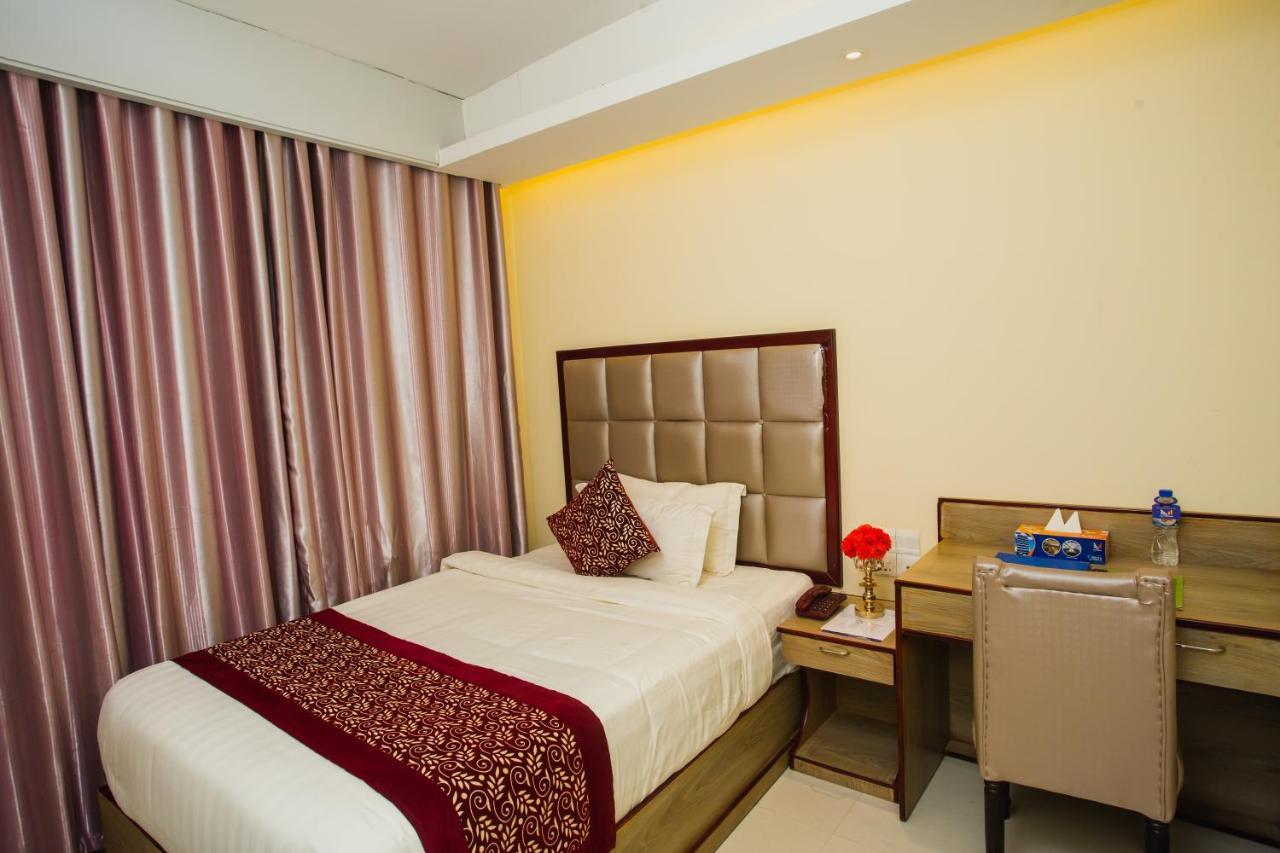Hotel Mira Garden Сілет Екстер'єр фото